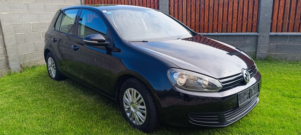 Vând VW Golf 6  2010 Recent Adus 1.4 mpi 80cp Stare foarte buna.