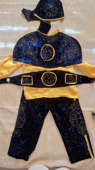 Костюм қазақша 7000 тенге