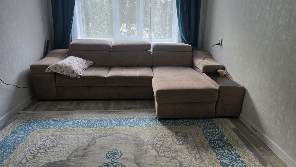 Продам Диван для гостиной и зала