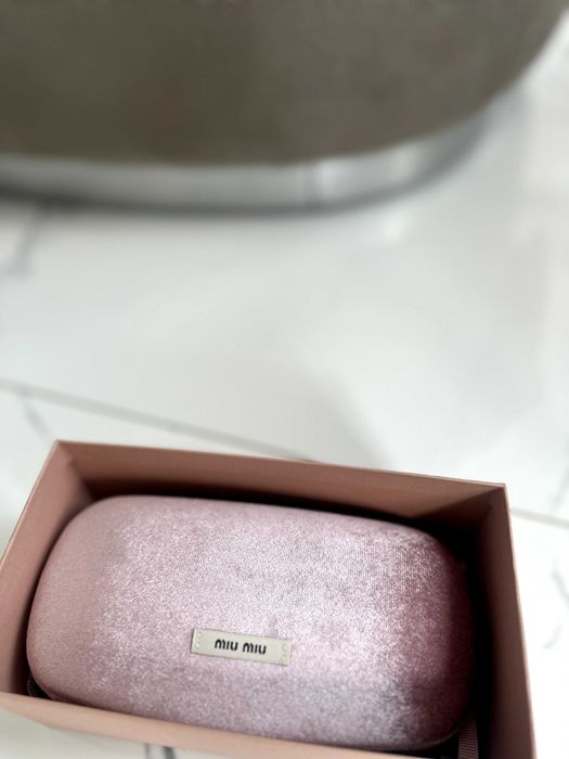 Оригинални очила Miu Miu MUA04S 16K10R - НОВИ, НЕИЗПОЛЗВАНИ