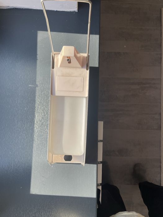 Продаются локтевые дозаторы