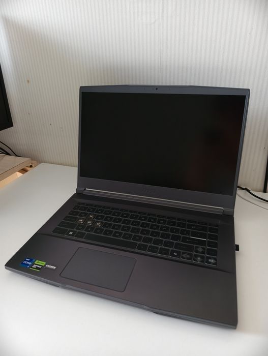 Ноутбук MSI Thin