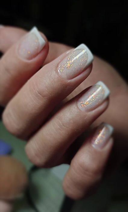 Маникюр и педикюр