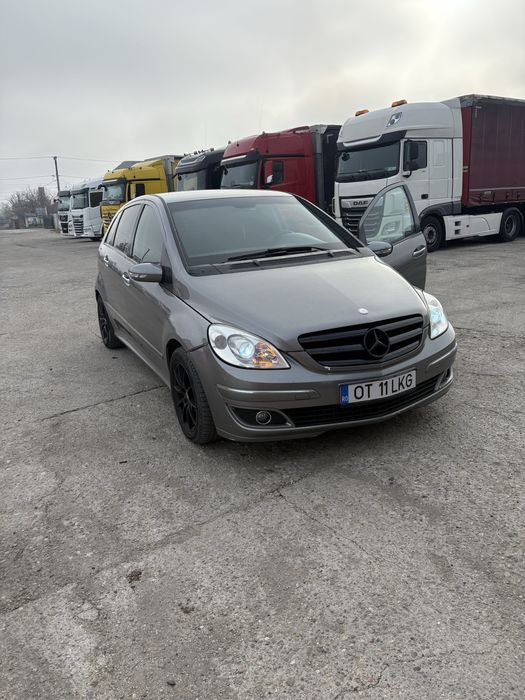 Vând Mercedes B class an 2008