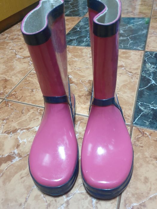 Гумени и зимни боти