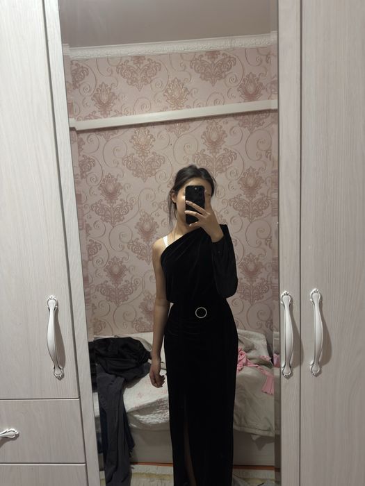 вечернее платье.