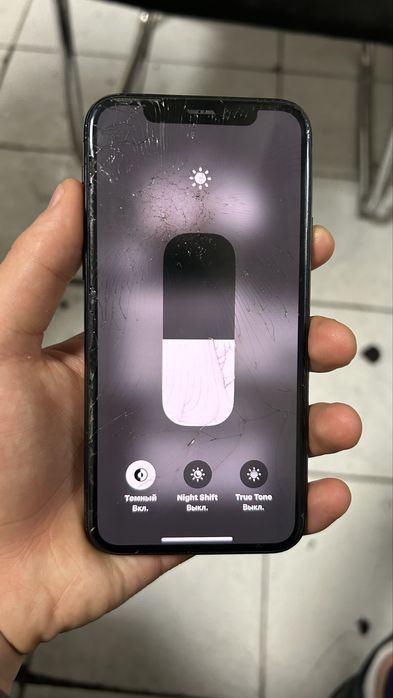 Iphone 11 pro сатылады 75000 тг