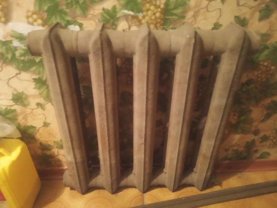 Батарея новая чугунная