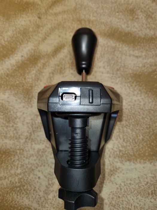Schimbator Thrustmaster TH8S