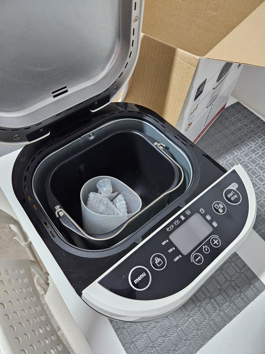 Masina de facut paine si aparat de gatit cu aburi TEFAL