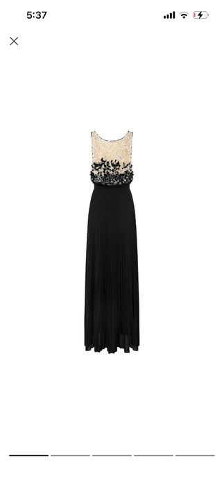 Продавам официална рокля Elisabetta Franchi