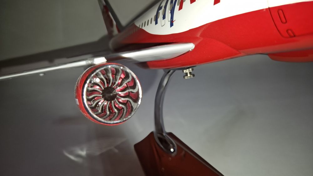Модель самолета  FlyArystan 47 см