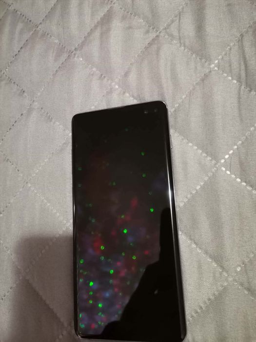 Samsung S10 Plus  отличен!