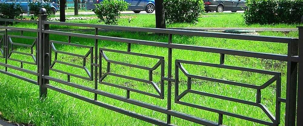 Забор из профильной (квадратной) и круглой трубы на заказ.