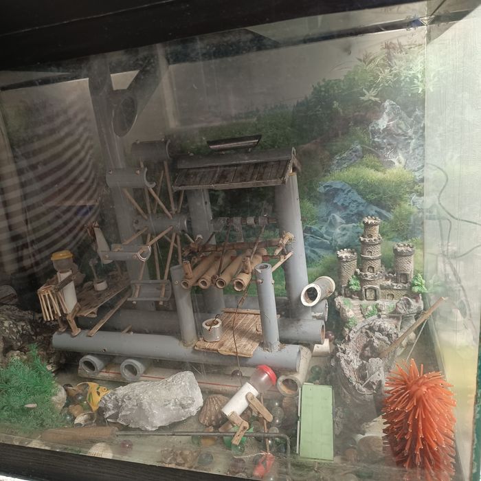 Аквариум и декор