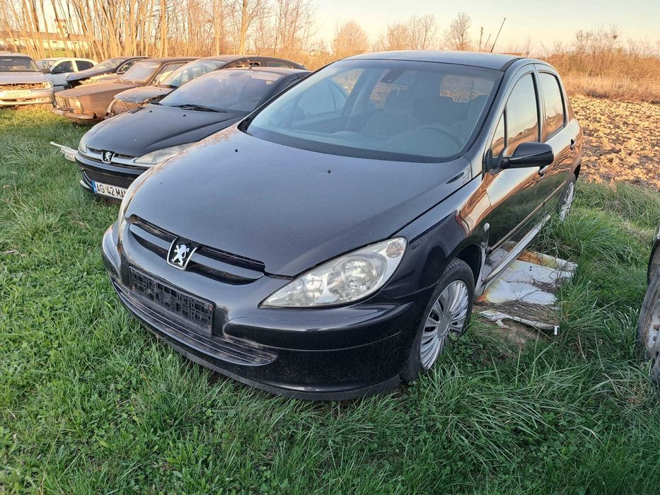 Dezmembrez Peugeot 307 diesel