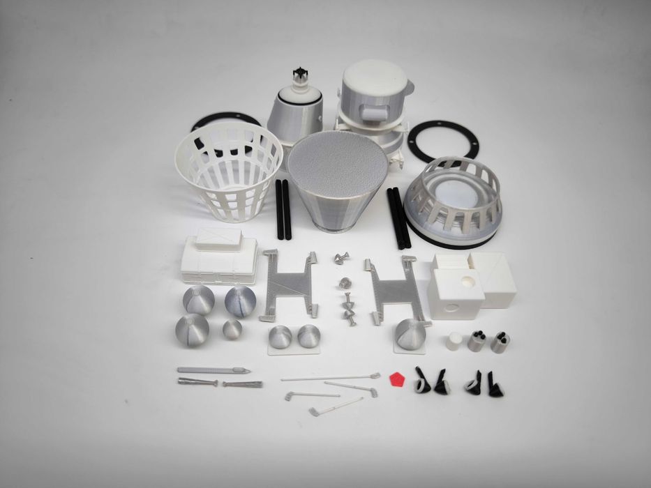 Луна-10, спутник Луны