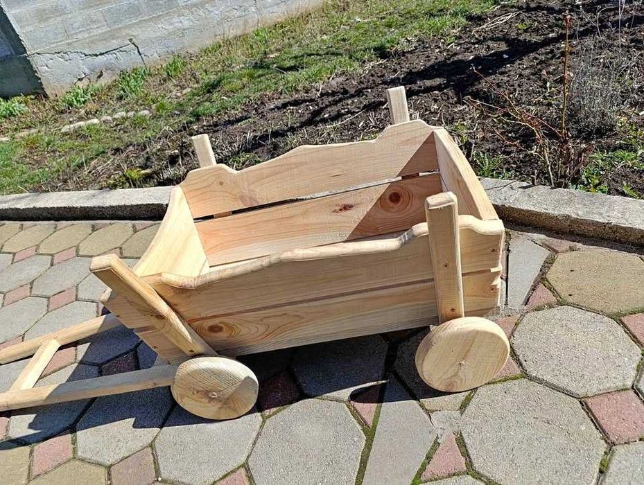 Дървена каручка