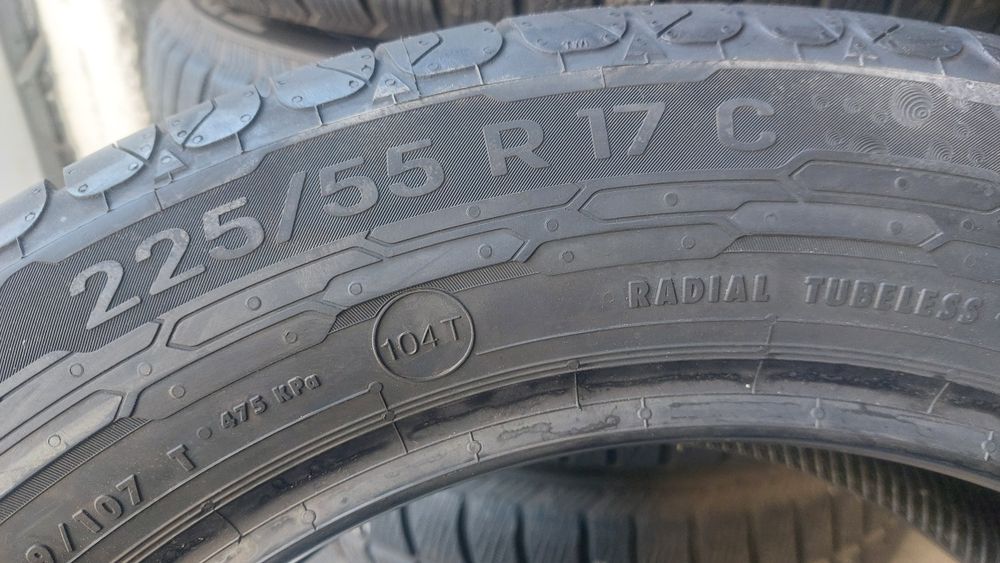 Нови гуми 225/55/17 C Uniroyal Rain Max 4 броя
