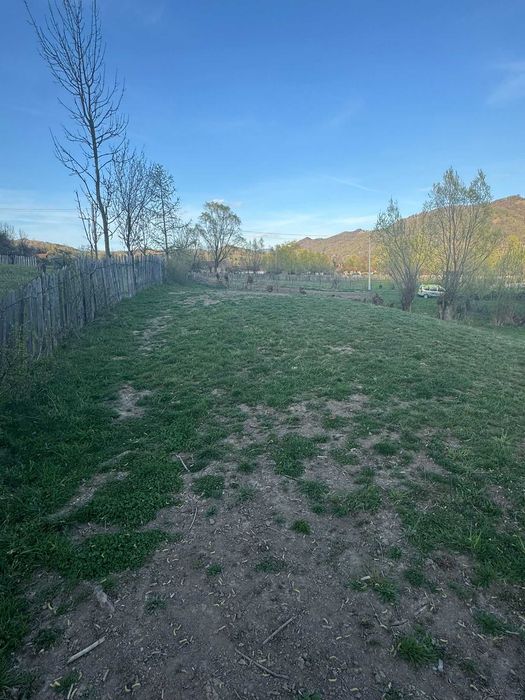 Teren intravilan 2500 mp, 18 ml deschidere, utilități, Cimpa – Petrila