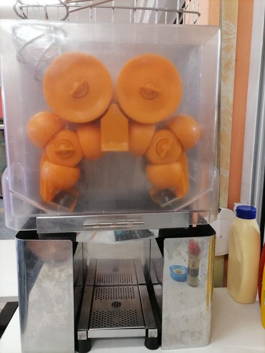 Професионална фреш машина