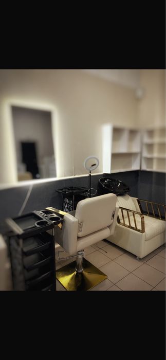 Аренда парикмахерское кресло