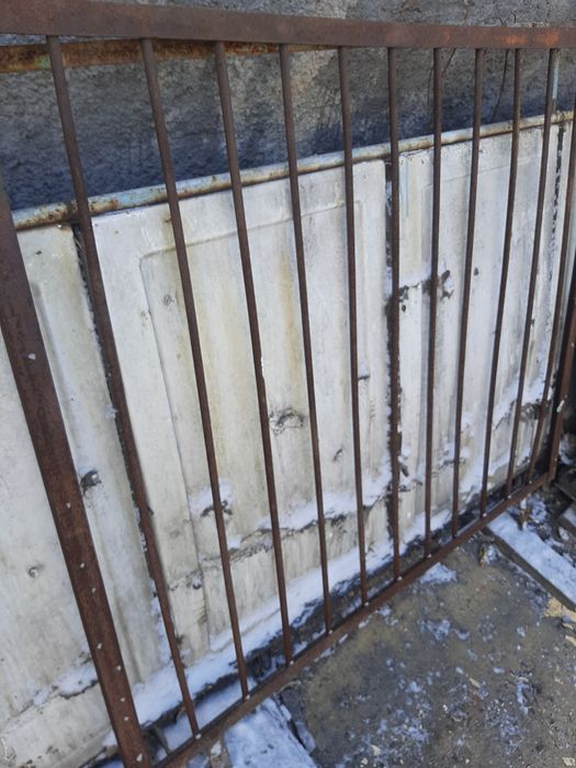 Продам железную решётку