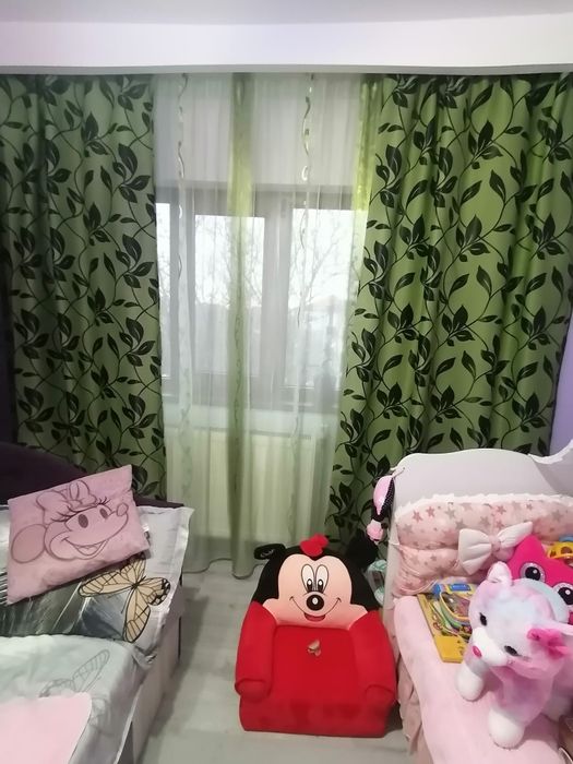 Vând set draperie și perdea