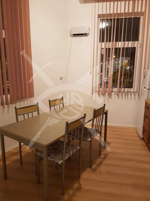 Дава се под наем Тристаен апартамент в София, Център - 100 кв.м за 648.21 € - Снимка #1
