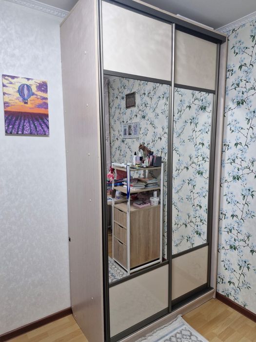 Шкаф              .