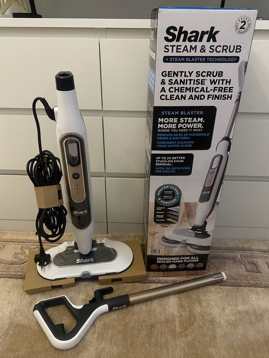 Vand mop cu abur cald , Shark