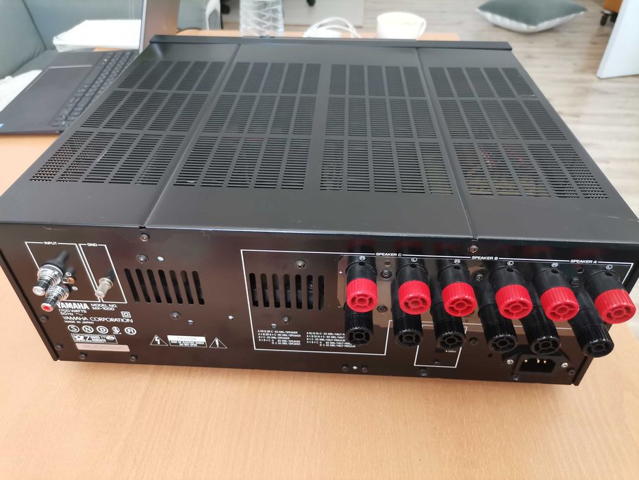 Yamaha MX-1000 крайно стъпало