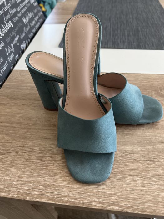 Дамски обувки велур