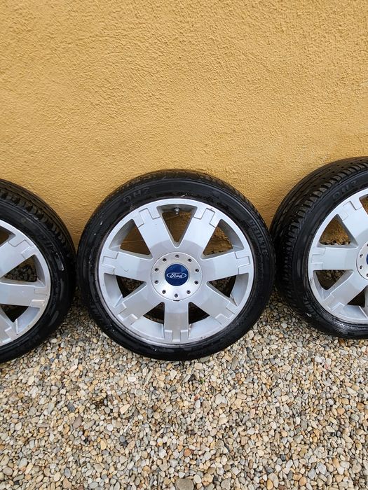 Vând jenti ford r17
