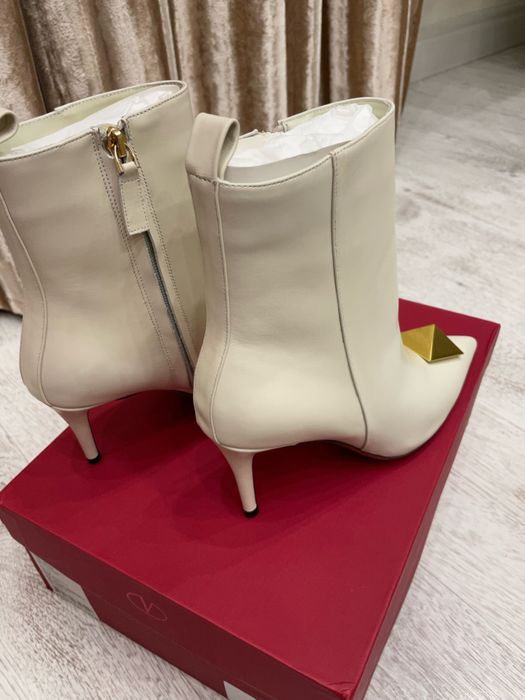 Женские сапожки VALENTINO