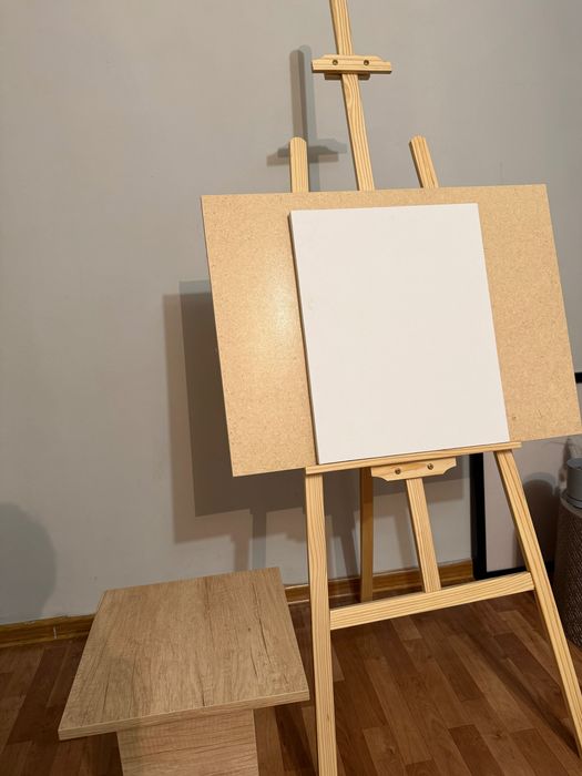 Продам мольберт с планшетом