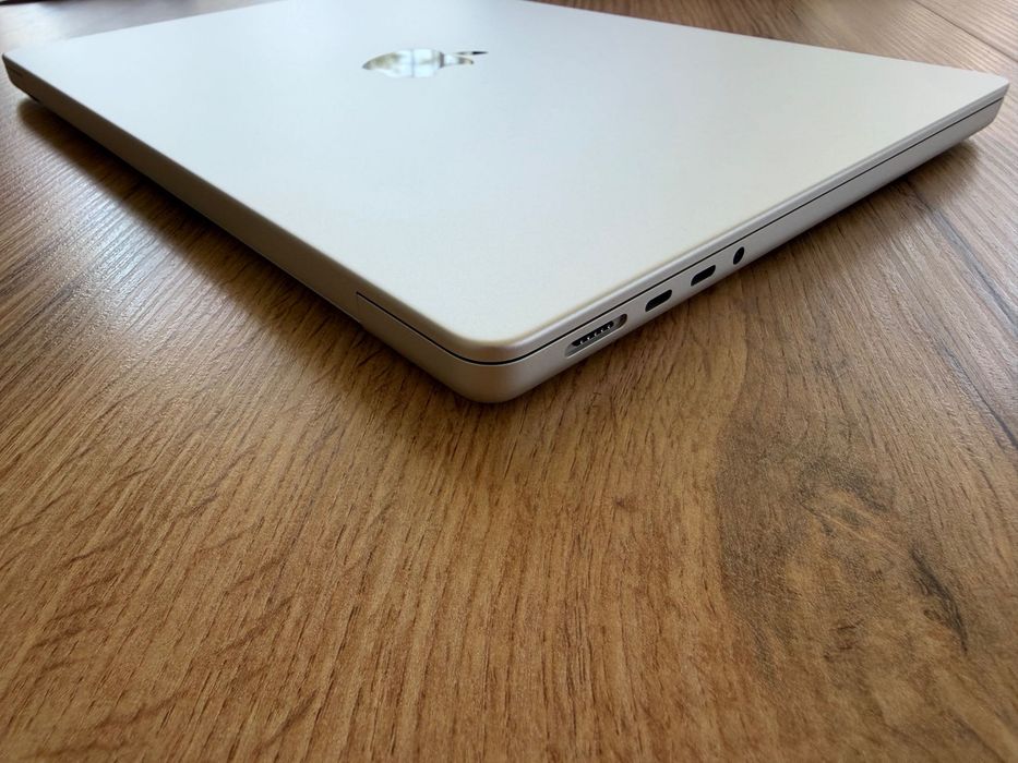 MacBook Pro 14" M4 PRO Chip 14-CPU/ 20-GPU/ 48GB RAM/ 1TB SSD