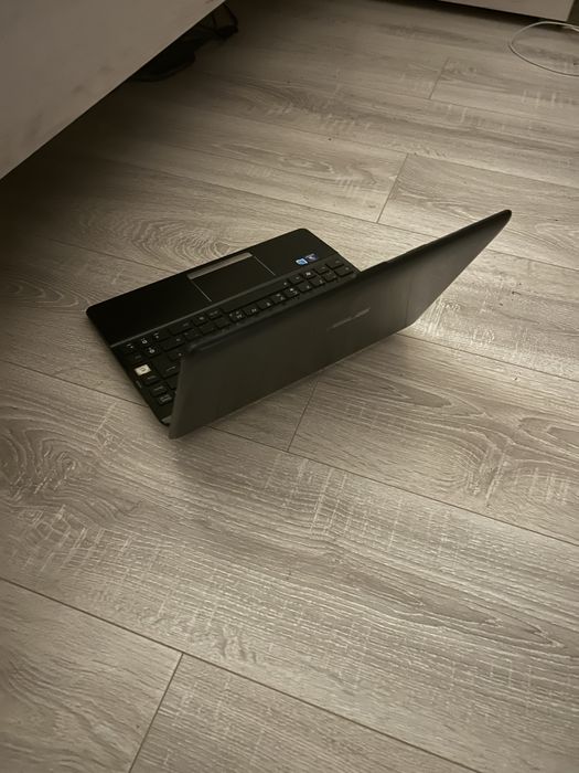 Laptop Asus Eee PC Seashell 1016P-BU17-BK 10.1 in Netbook Negru