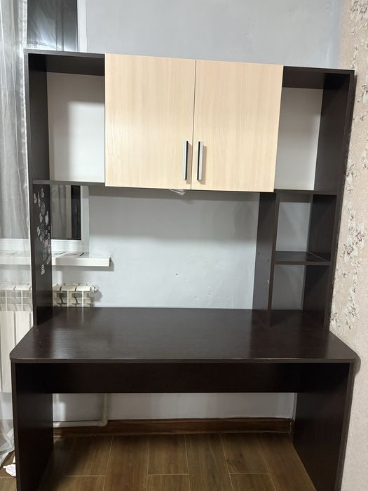 Школьная парта с полками