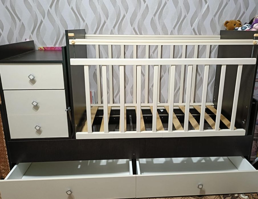 Детская кроватка