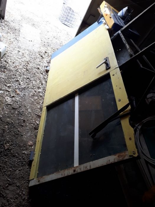 продам дверь