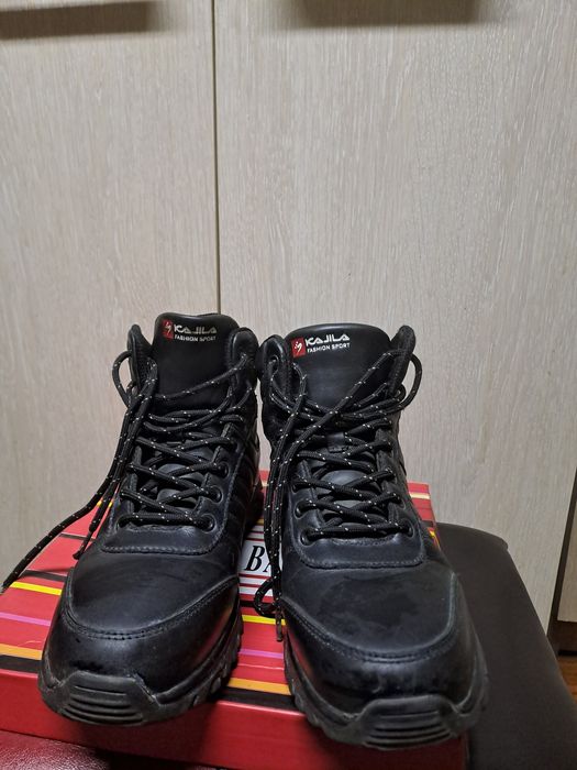 Продам подростковую обувь