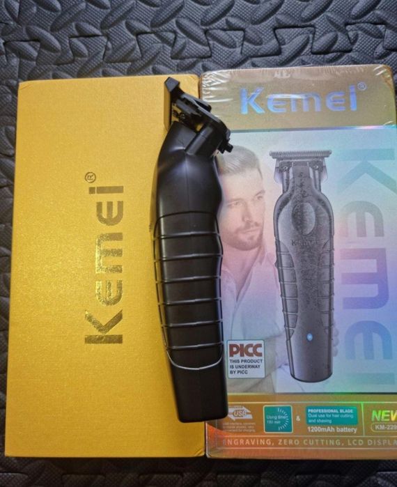 Masina Kemei 2299 sigilată profesionala pentru contur si barba