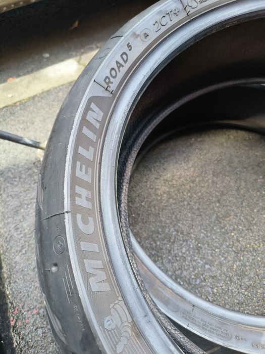 Michelin Road 5 
180/55/17 Dot 5120
Добро състояние без забележки.