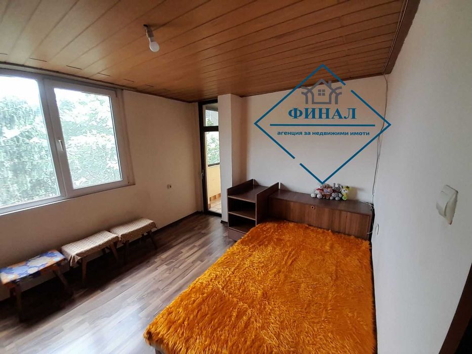 Продава се Двустаен апартамент в Шумен, Тракия - 67 кв.м за 1104 €/кв.м - Снимка #3