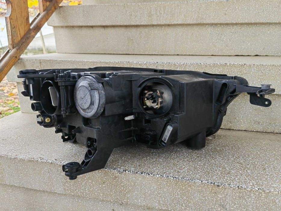 Фарове VW T-Roc ляв десен / Фар Т-Рок / Фар T-Roc Оригинални