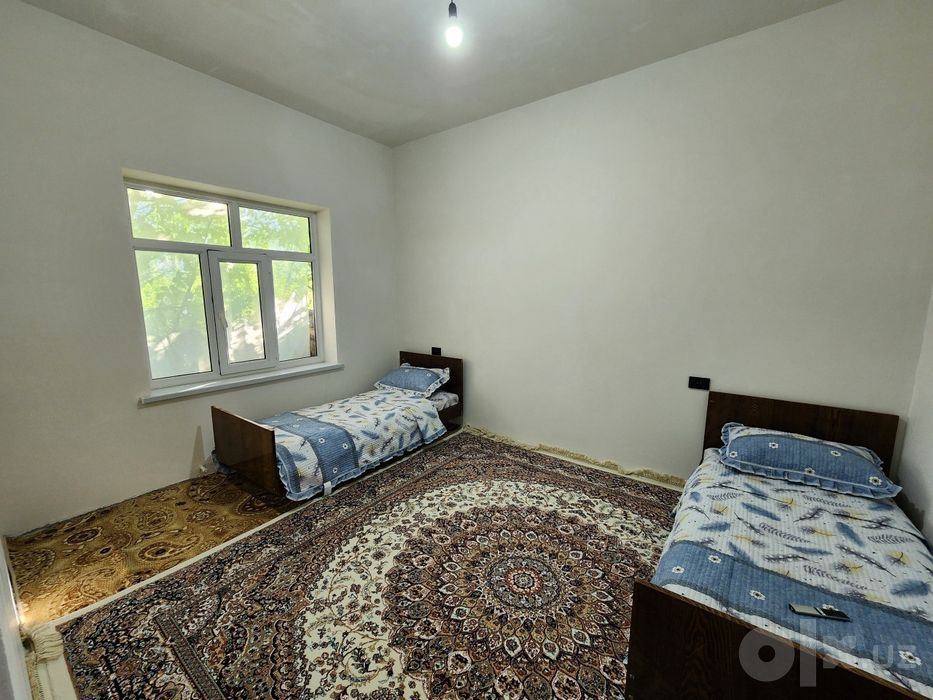 Oqtoshda oilaviy dacha