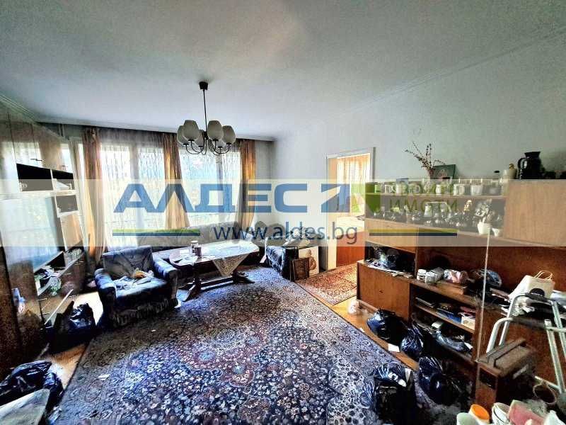 Продава се Тристаен апартамент в София, Лозенец - 100 кв.м за 4200 €/кв.м - Снимка #2