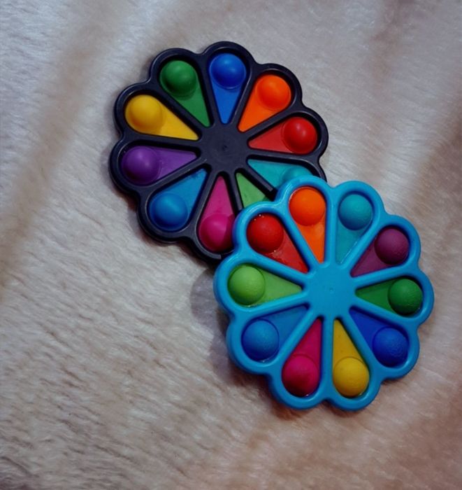 Голями симпъл димпали от 10 до 16 лв фиджет играчки .