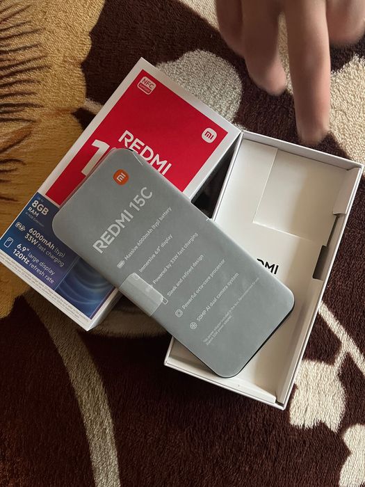Vând telefon redmi 15C